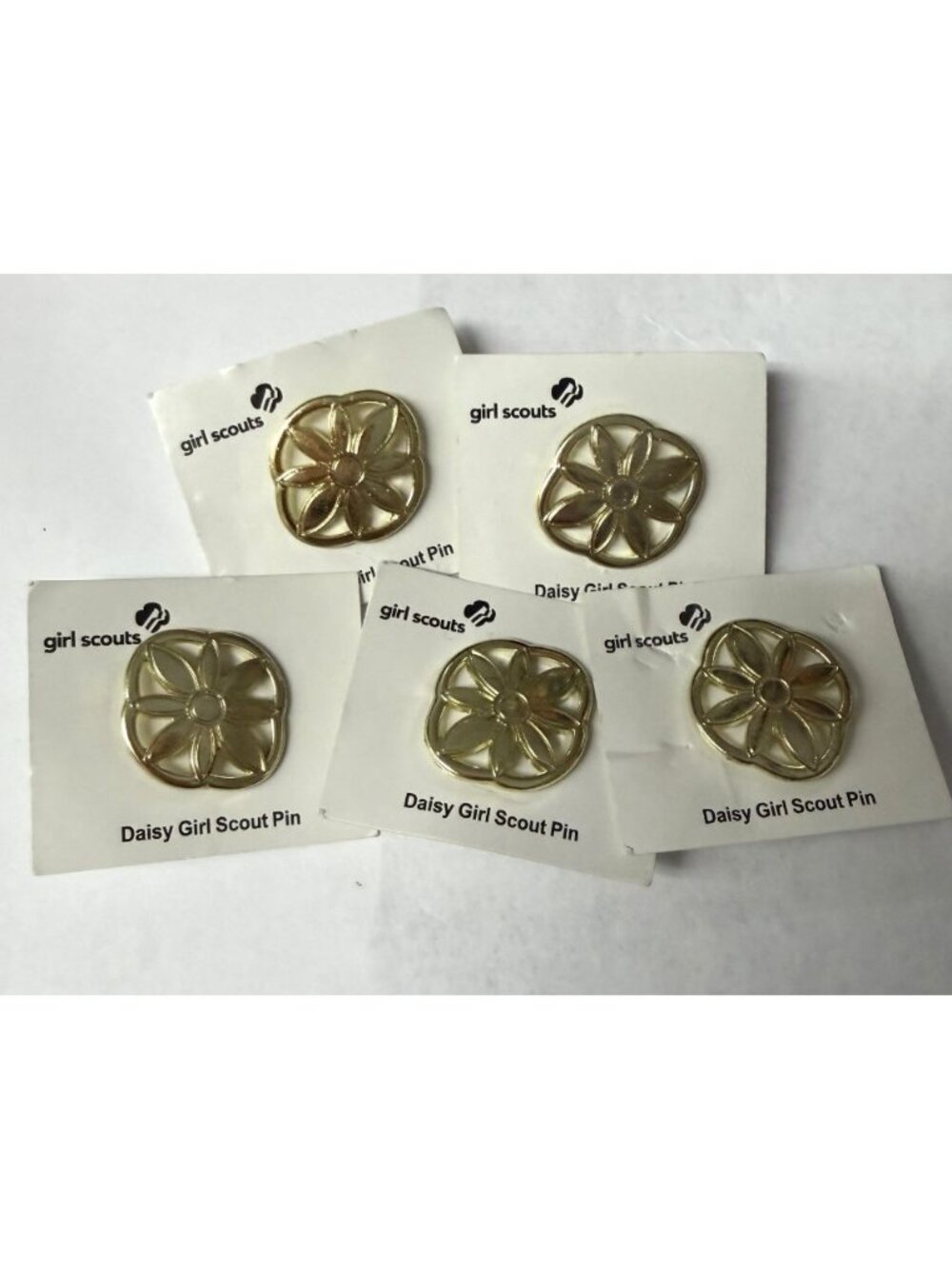 LOT 5 Daisy Girl Scout Pins 09032 1" Sash Membership Pin